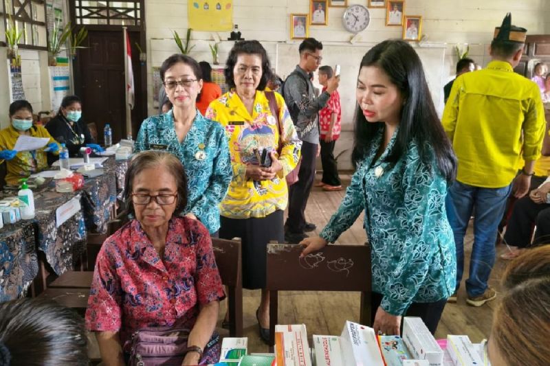 292 Warga di 4 Desa Gunung Mas Dapat Layanan Kesehatan Gratis dari Pemkab dan TP PKK