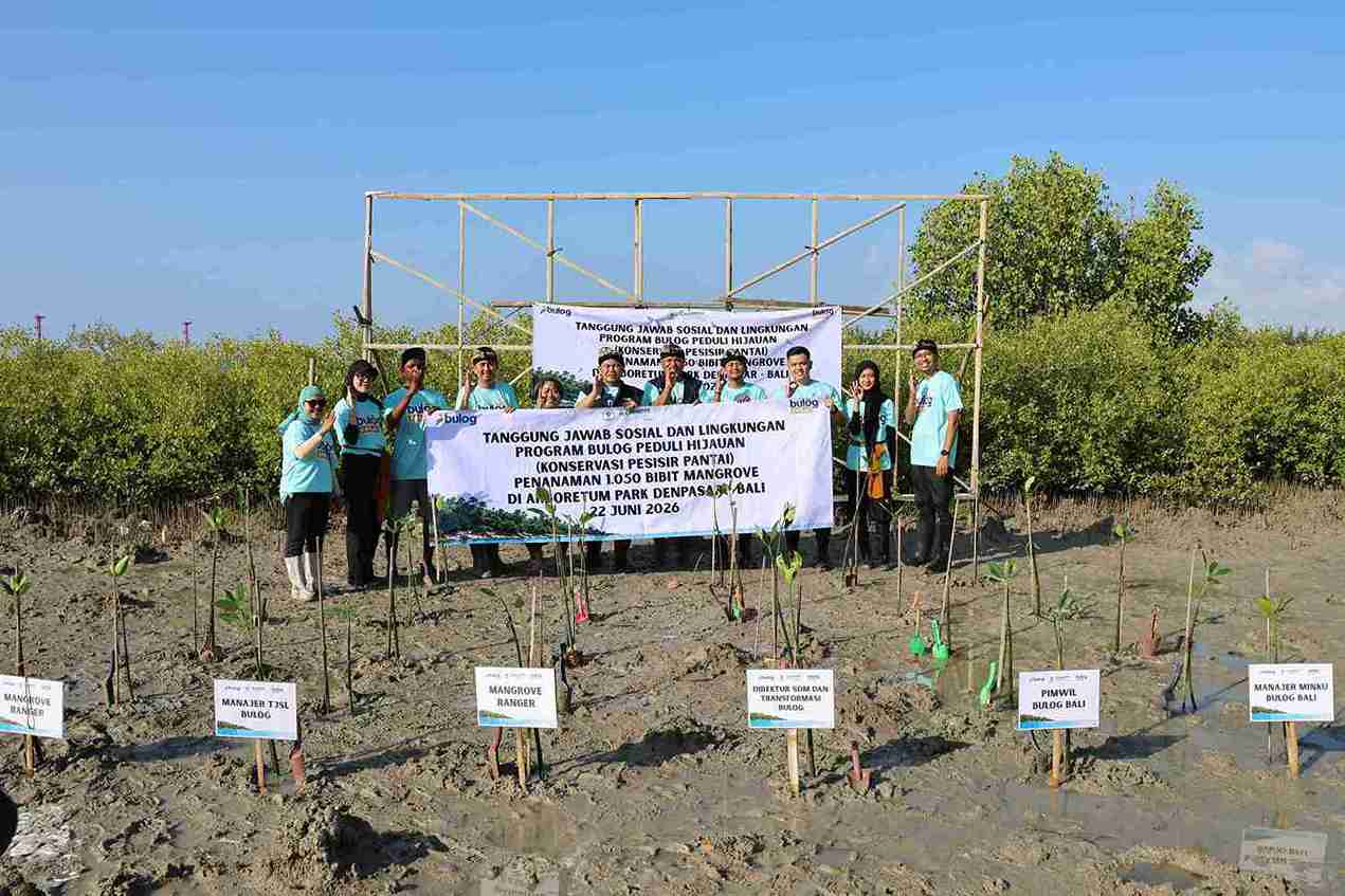 BULOG Tanam 1.050 Bibit Mangrove di Pesisir Denpasar Selatan, Target Rehabilitasi Ekosistem Pesisir Bali