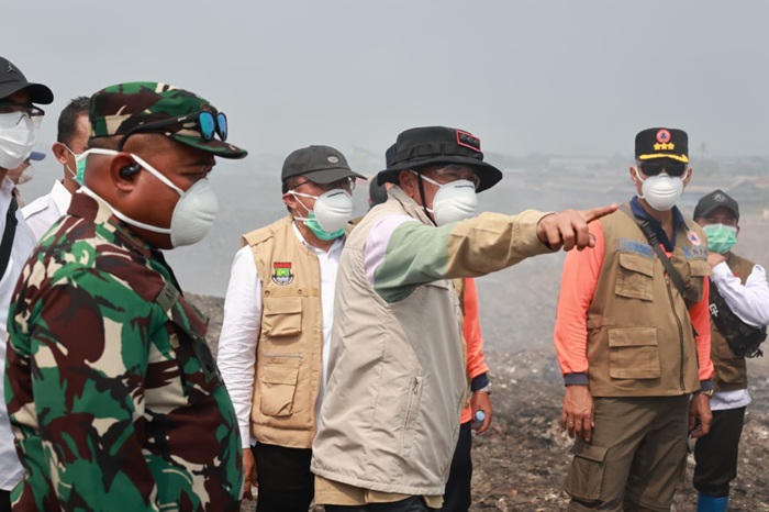 Kebakaran TPA Jatiwaringin di Tangerang Masih Bertahan, Bupati Maesyal Tunggu Arahan BMKG untuk Rekayasa Hujan