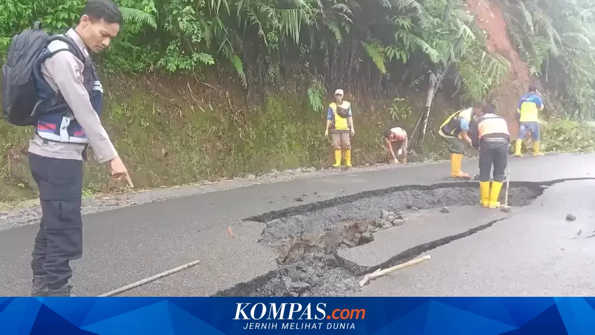 Baru Diperbaiki Februari 2026, Jalan Raya Sukabumi-Banten di Cisolok Kembali Ambles, Pengendara Diminta Waspada