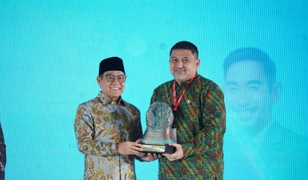 Pemkot Makassar Raih Paritrana Award, Lindungi 81.466 Pekerja Rentan
