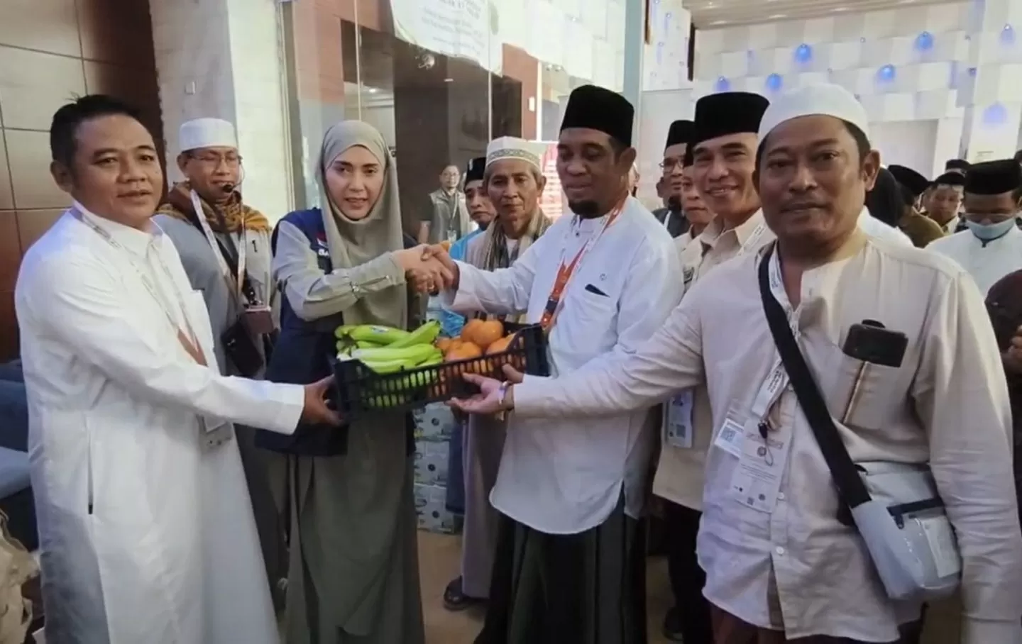 Waket DPR Sari Yuliati Temui Jemaah Haji NTB di Makkah, Variasi Menu Makanan Jadi Keluhan Utama