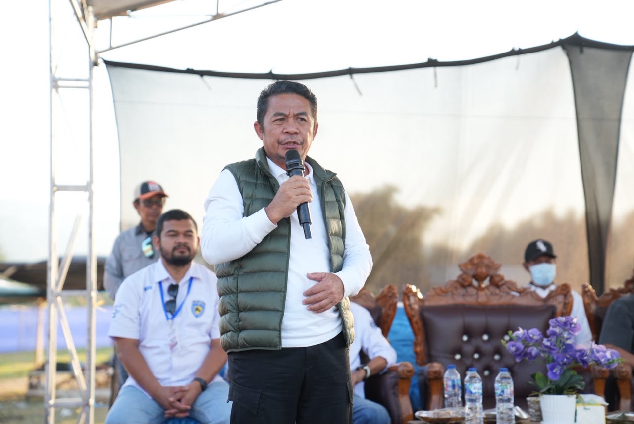 Wabup Halmahera Timur Anjas Taher Buka Drag Race dan Grasstrack Motocross 2026 di Sirkuit Baturaja, Rangkaian Acara Tiga Hari