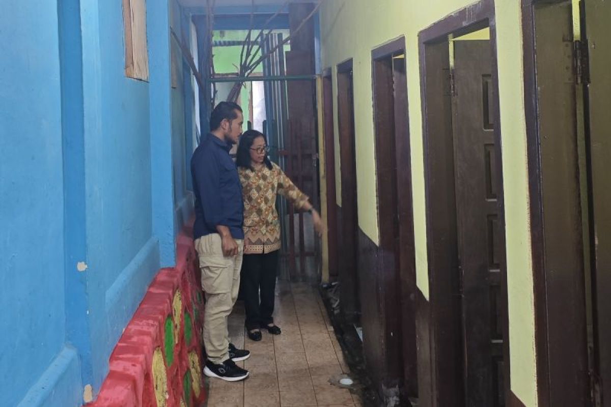 CSR PT SBS di Tanjung Enim: Toilet SD Xaverius Emmanuel Talang Jawa Direnovasi, Sekolah Dapat Fasilitas Sanitasi Baru