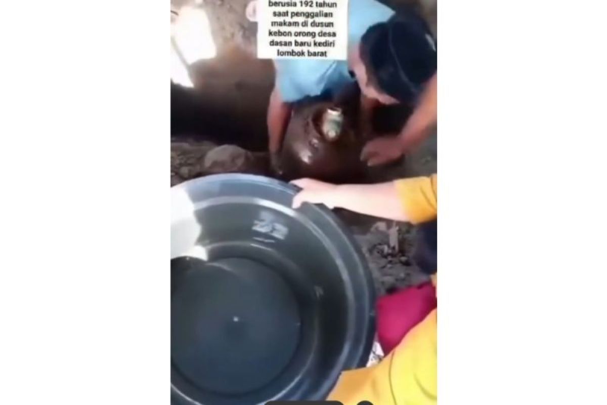 Warga Lombok Barat Temukan Gerabah dan Puluhan Mangkuk Keramik saat Bongkar Makam, Diduga Berusia Ratusan Tahun