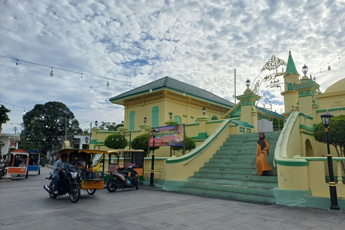 BMKG Keluarkan Peringatan Dini Hujan Sedang untuk Batam, Tanjungpinang, Bintan, dan Lingga, Waspada Petir dan Angin Kencang