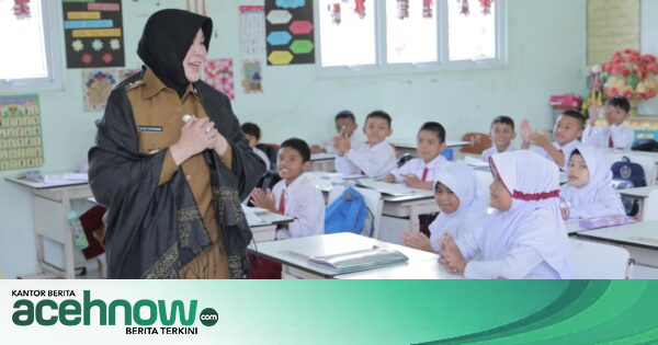 Wali Kota Banda Aceh Illiza Sa'aduddin Djamal Tinjau Langsung Sekolah hingga Toilet, Tekankan Kebersihan Bagian dari Pendidikan Karakter
