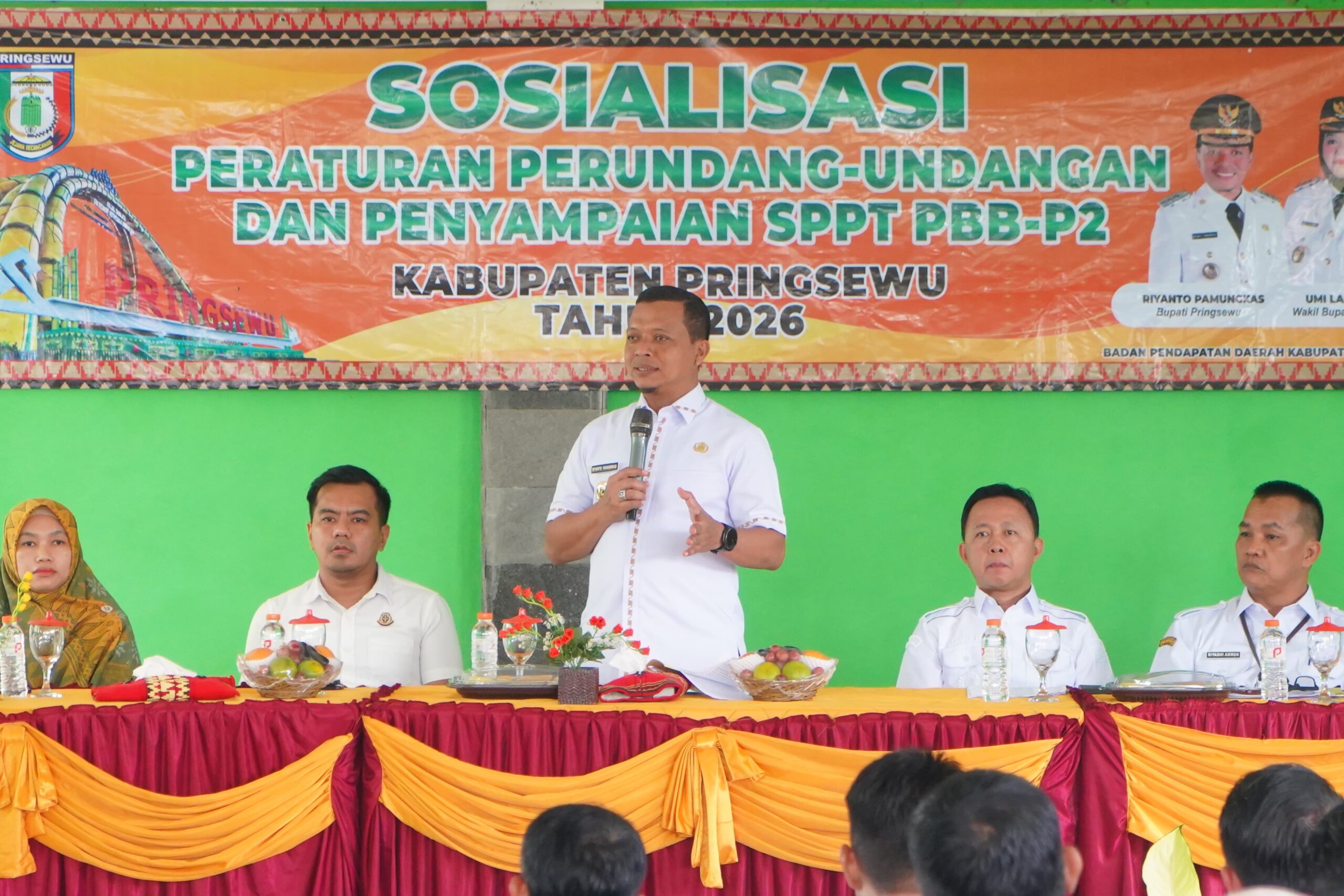 Bupati Pringsewu Riyanto Pamungkas Buka Sosialisasi Perda Pajak dan Retribusi Daerah, Target PAD 2025 Meningkat