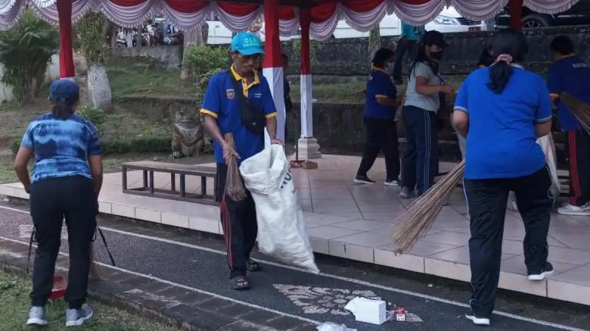 Antisipasi Lautan Sampah di HUT Kota Amlapura ke-386, DLH Karangasem Siagakan Pasukan Kuning Dua Shift dan Puluhan Tong Sampah