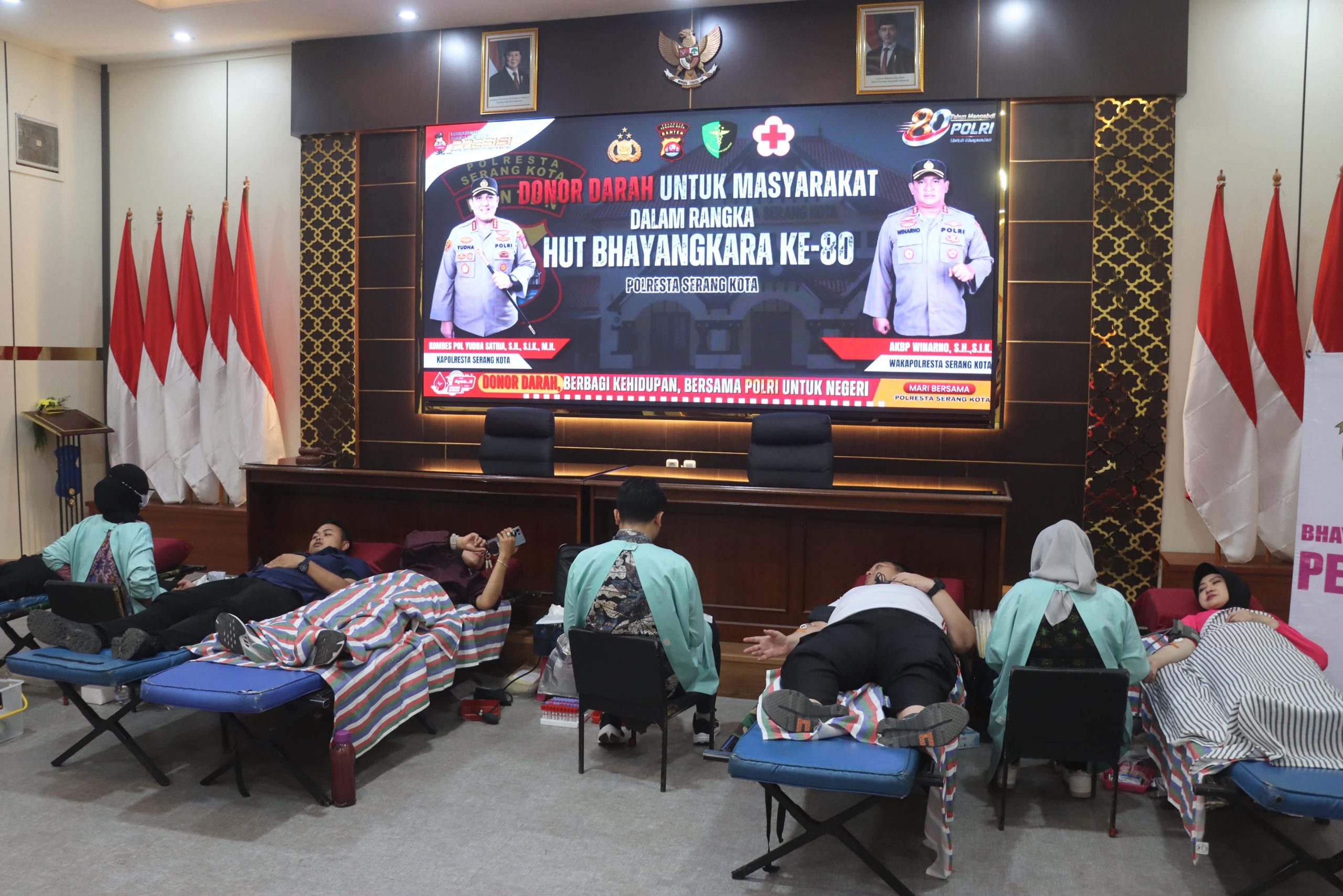 Sambut Hari Bhayangkara ke-80, 150 Personel Polresta Serang Kota Donor Darah, Kapolresta: Setetes Darah Sangat Berarti
