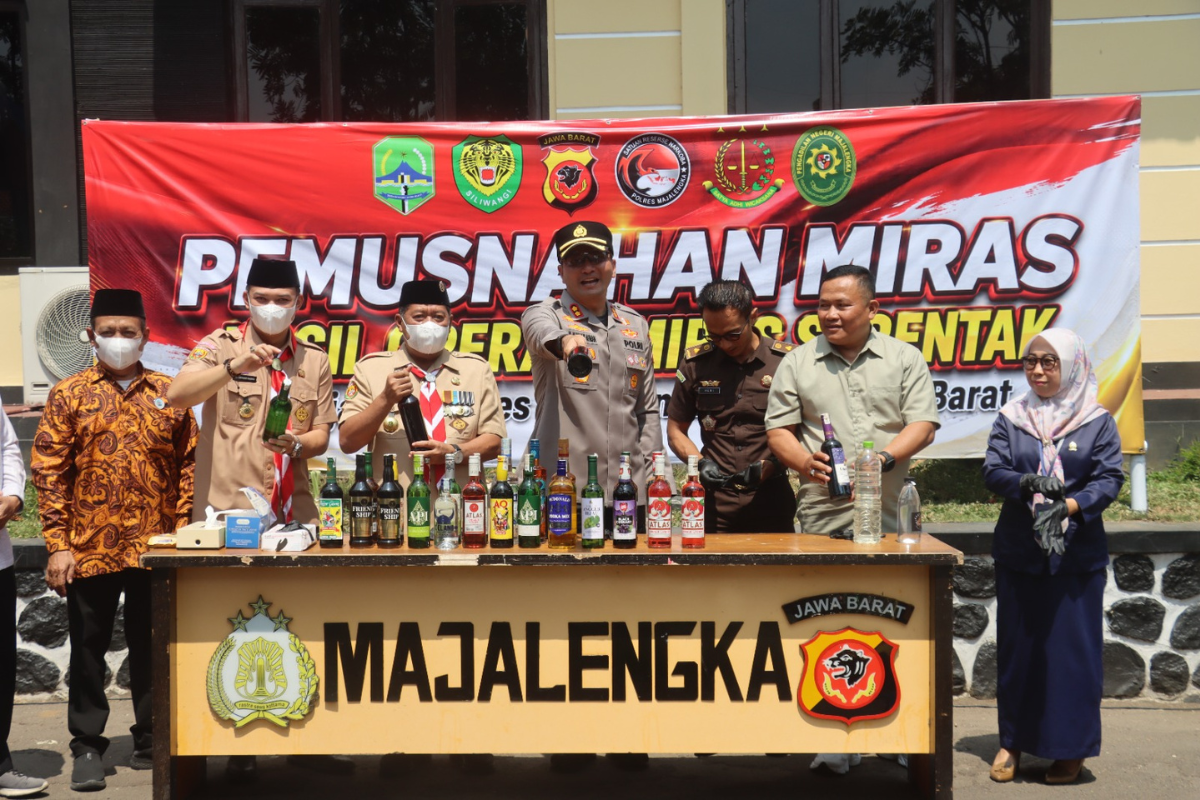 Polres Majalengka Musnahkan 6.426 Botol Miras Hasil Razia 9 Hari, Didominasi Ciu dan Arak Produksi Lokal