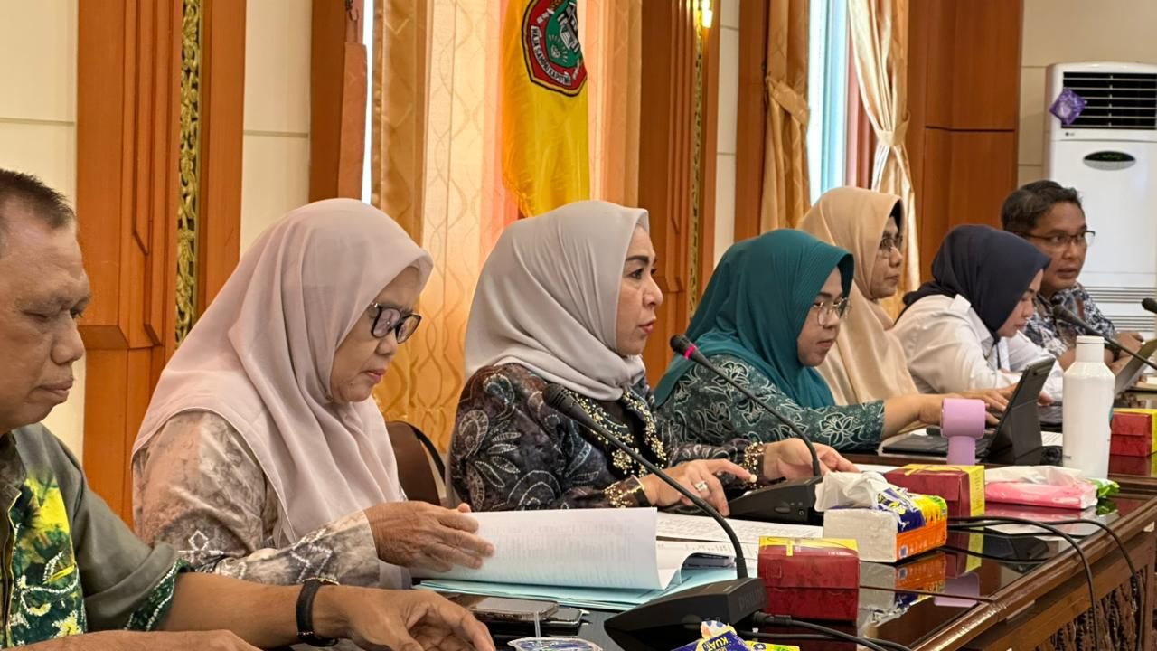 TP PKK Kalsel Turun Verifikasi Lomba ke Enam Daerah Sekaligus Salurkan 2.800 Paket Sembako Mulai 23 Juni