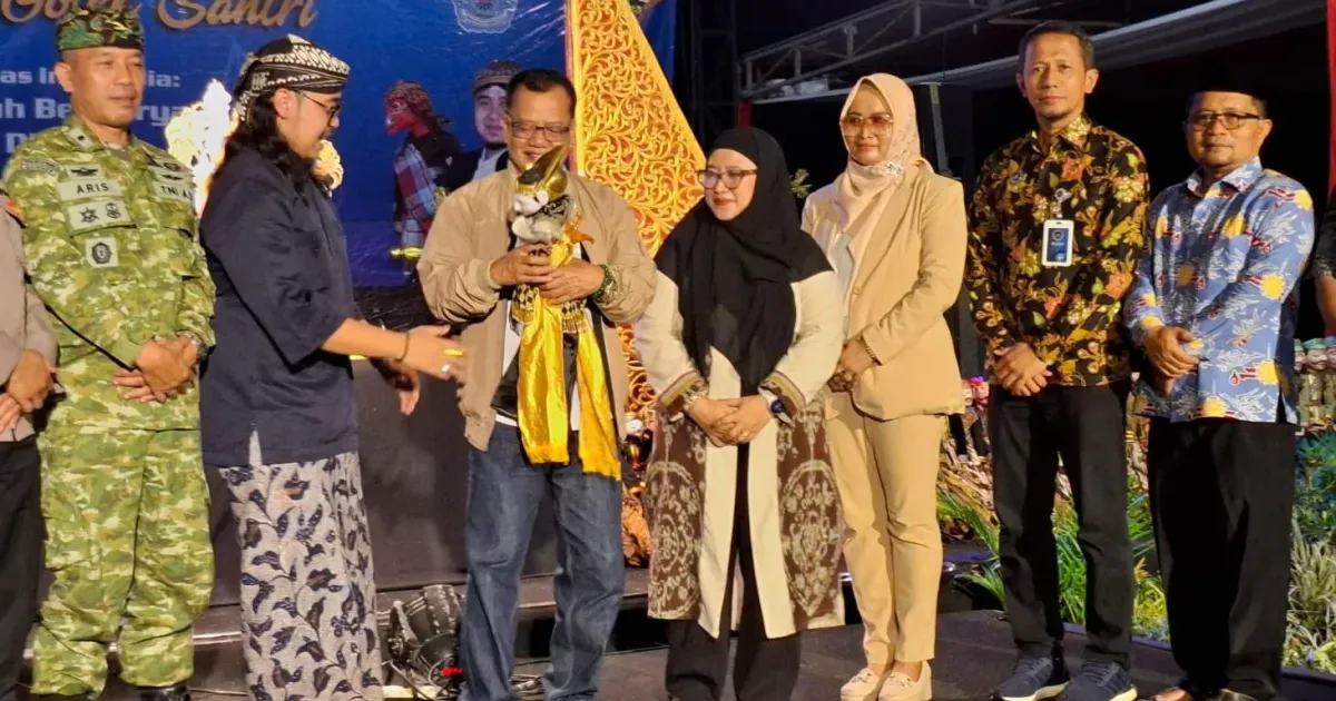 Pentas Wayang Golek Santri di Brebes Jadi Sarana Edukasi Gizi Anak dan Keamanan Digital untuk Generasi Emas 2045