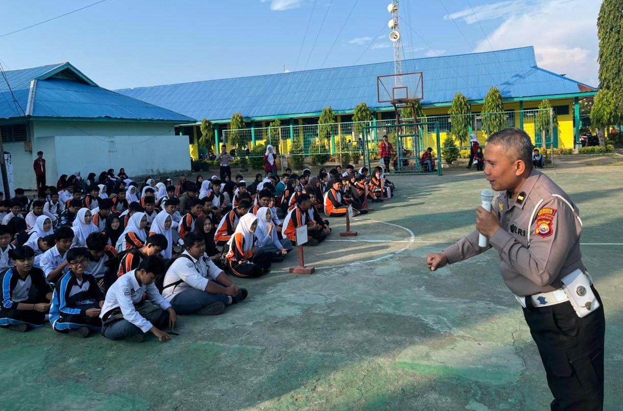 Satlantas Polresta Bengkulu Datangi SMKN 1, Pelajar Diingatkan Bahaya Balap Liar dan Geng Motor