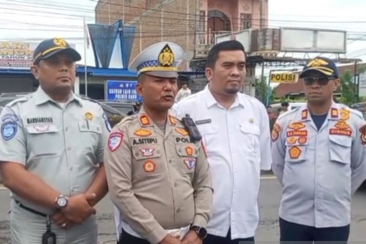 Razia Gabungan di Kabanjahe: Polres Karo Periksa Puluhan Kendaraan, Penunggak Pajak Bisa Bayar di Tempat