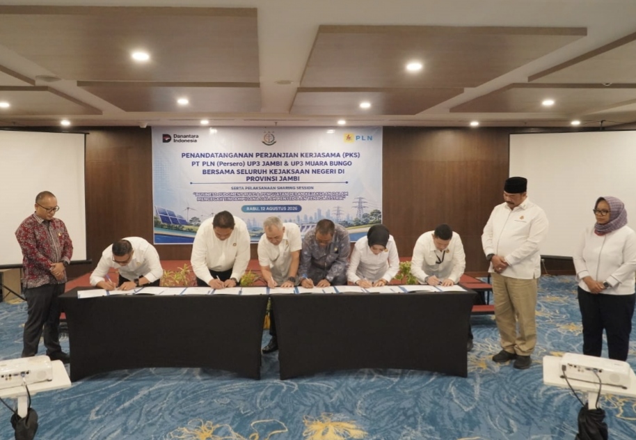 Kejati Jambi dan PLN Teken Kerja Sama Hukum, Cegah Penyalahgunaan Tenaga Listrik di 2 Wilayah