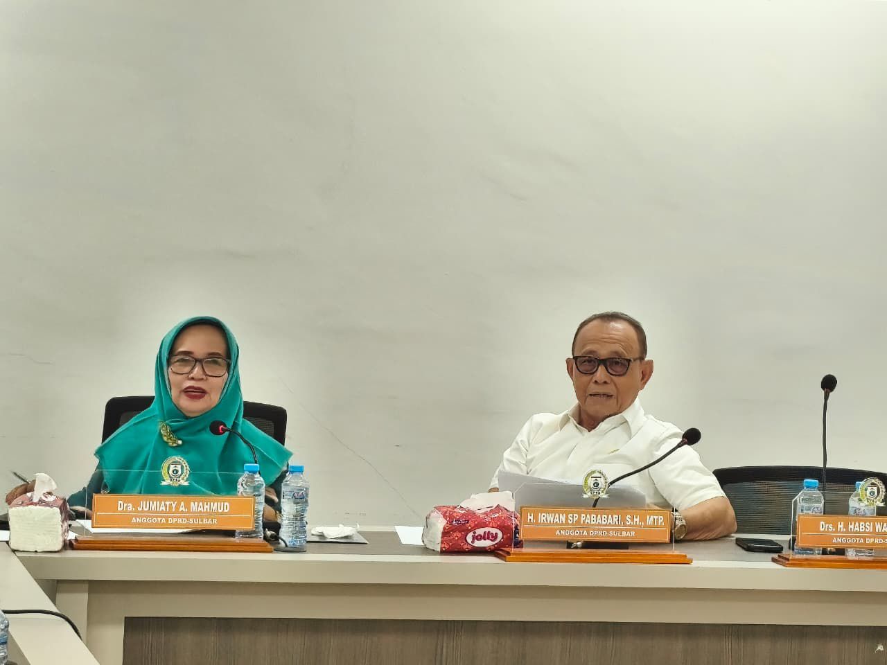 PAD Sulawesi Barat Baru Terealisasi 28 Persen, Komisi II DPRD Soroti Lambannya Kinerja Sejumlah OPD