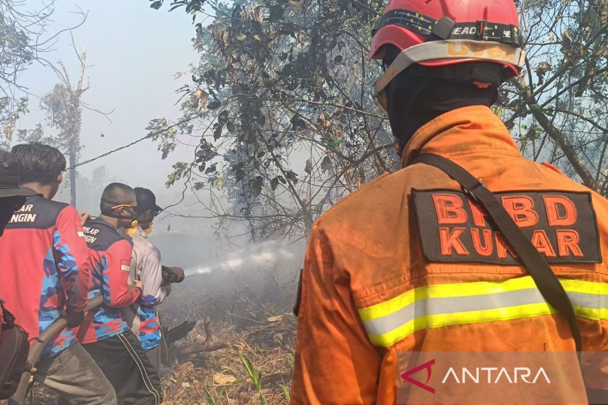 Kebakaran Lahan Gambut 311 Hektare di Sanga-Sanga Kukar Belum Padam, Tim Gabungan Terapkan Blokade Lindungi Permukiman Warga