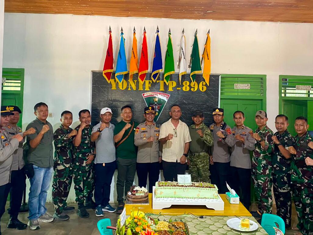 Bupati Sarolangun dan Polres Beri Kejutan Ulang Tahun ke-40 Komandan Yonif 896/Serumpun Pseko, Bukti Sinergi TNI-Polri