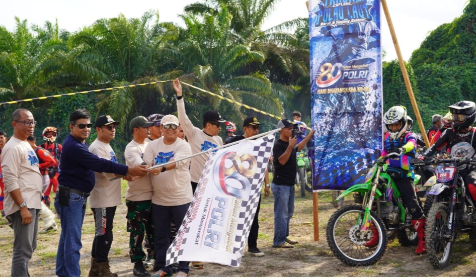 450 Rider Serbu Trabas Explore Pulau Laut 2026, Wakil Bupati Kotabaru Syairi Mukhlis Langsung Lepas Peserta