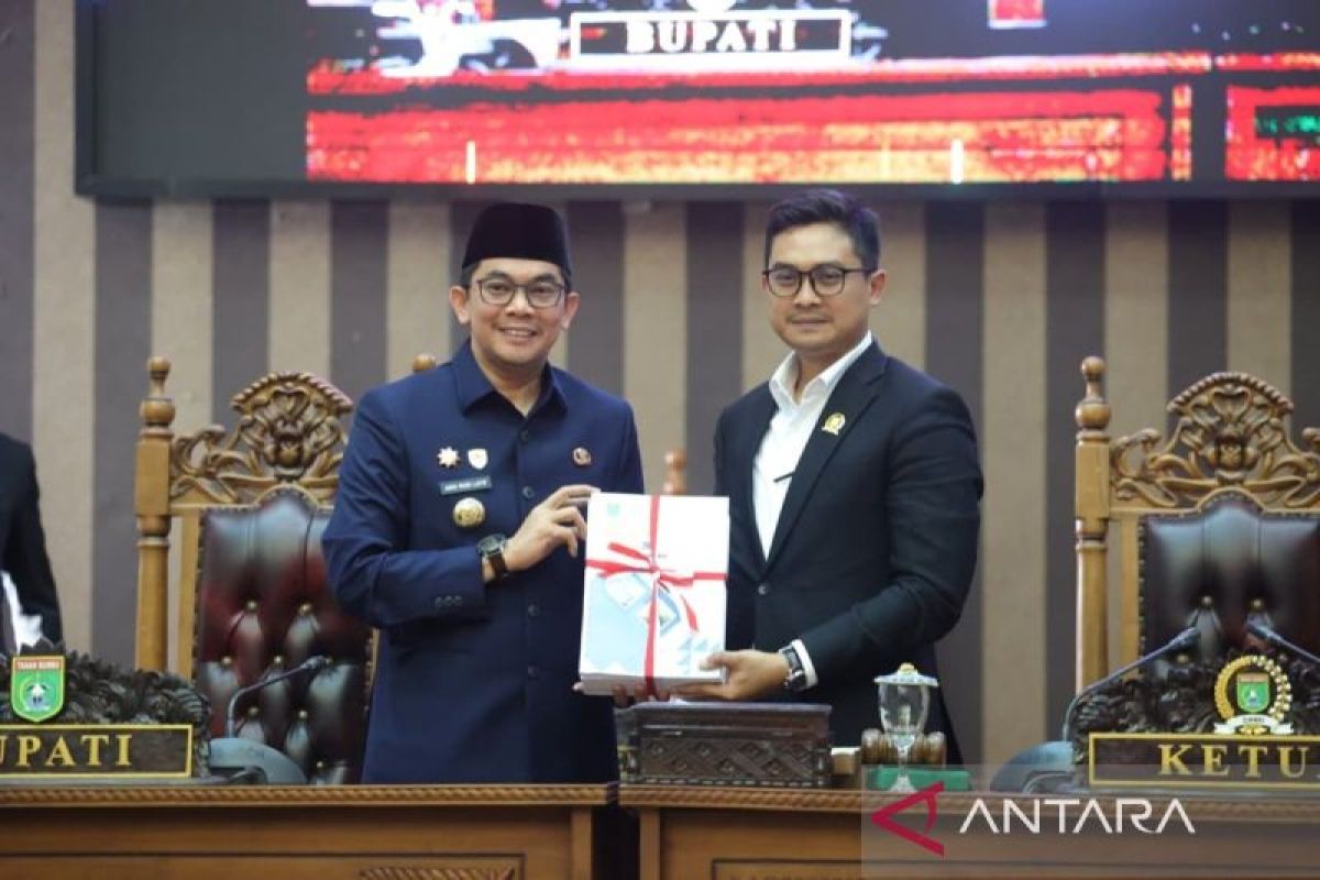 Pemkab Tanah Bumbu Sampaikan KUA-PPAS Rp 2,88 Triliun ke DPRD, Belanja Daerah 2027 Defisit Rp 702 Miliar
