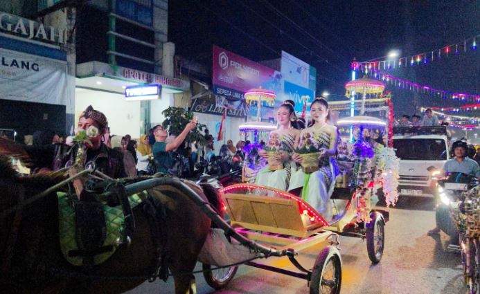 Ribuan Warga Padati Kirab Festival Kamir di Pemalang, HIPMI Usung Kuliner Khas Jadi Ikon Wisata Budaya