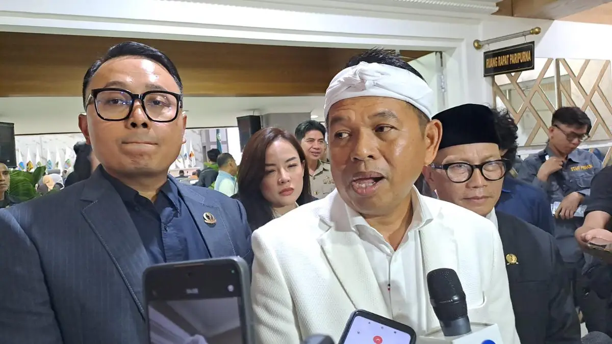 Gubernur Jabar Dedi Mulyadi Wacanakan Hapus Pajak Kendaraan, Ganti dengan Jalan Berbayar Mulai 2026
