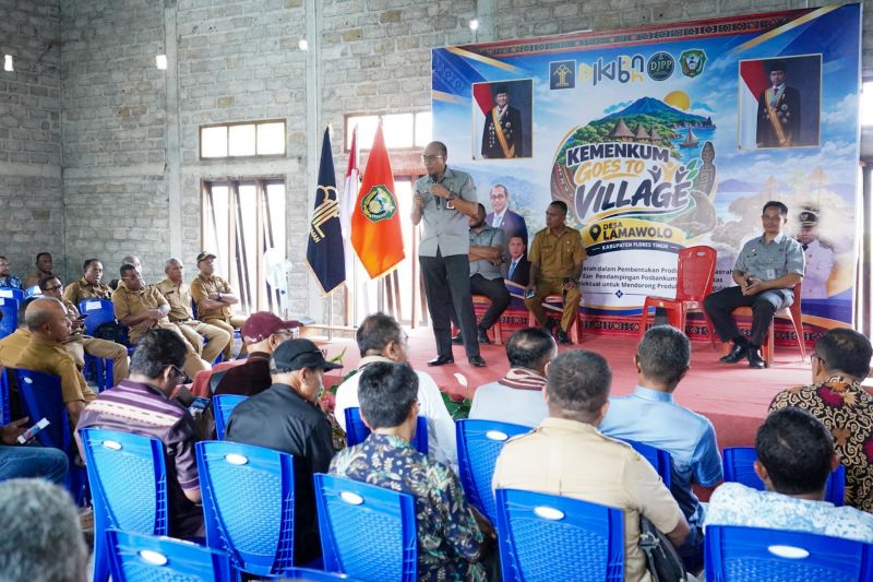 Kemenkum NTT Dorong Pemahaman Regulasi dan Kekayaan Intelektual Warga Flores Timur Lewat Diskusi Hukum