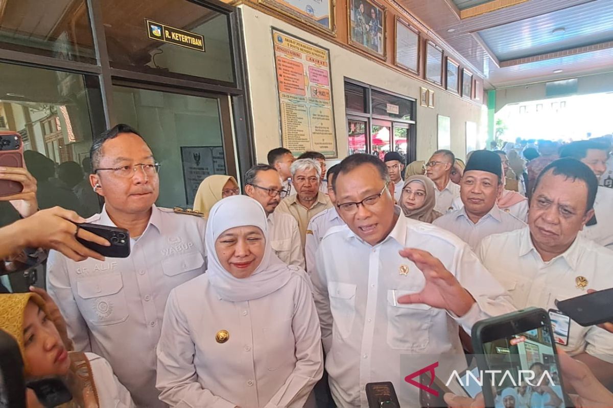 Gubernur Khofifah Bawa Jatim Raih Peringkat Satu Pengelolaan Sampah Nasional, Jadi Rujukan Daerah Lain