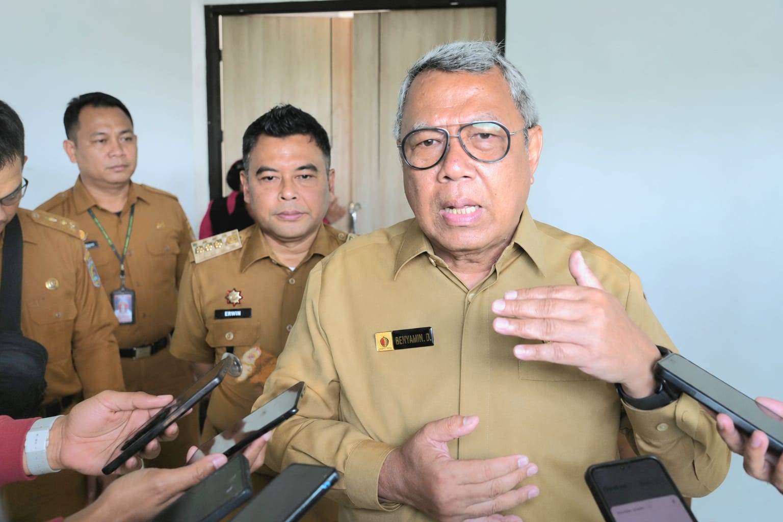 Krisis Air Bersih di Tangsel, Wali Kota Benyamin Perintahkan Penambahan Sumur Bor di Dua RW Kelurahan Keranggan