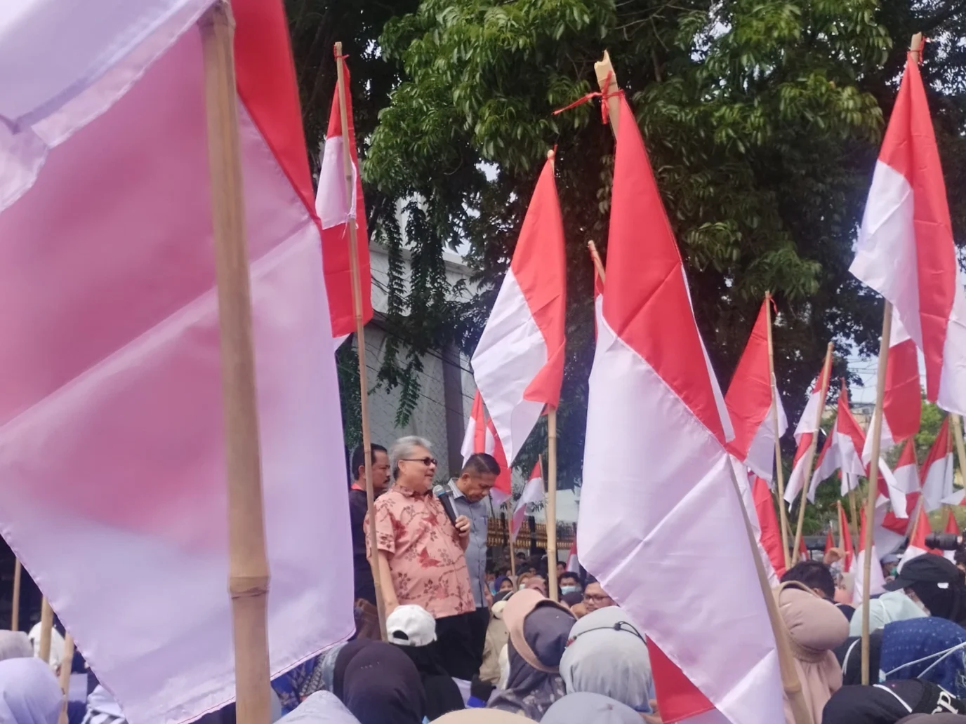 Aksi Dukung MBG di Sumbar Diduga Terorganisir, Relawan Diimbau Iuran Rp 2 Juta per SPPG