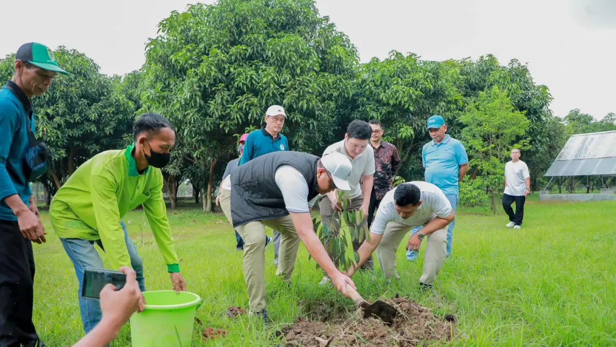 Peringati Hari Lingkungan Hidup Sedunia, Pemkab Klaten Gelar Aksi Bersih-Bersih dan Tanam 660 Pohon di Hutan Kota Gergunung
