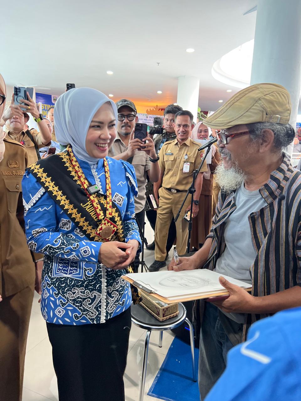 Pemkab Tulang Bawang Barat Pamerkan Naskah Kulit Kayu hingga Batik Ecoprint di Festival Literasi Lampung 2026
