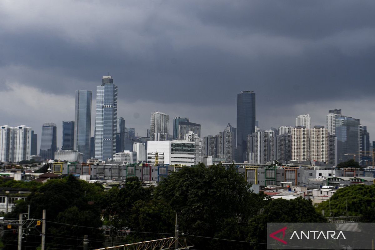BMKG Prakirakan Cuaca di Kendari dan Sebagian Besar Wilayah Indonesia Berawan Tebal pada Selasa, Waspada Hujan Petir di Sulsel