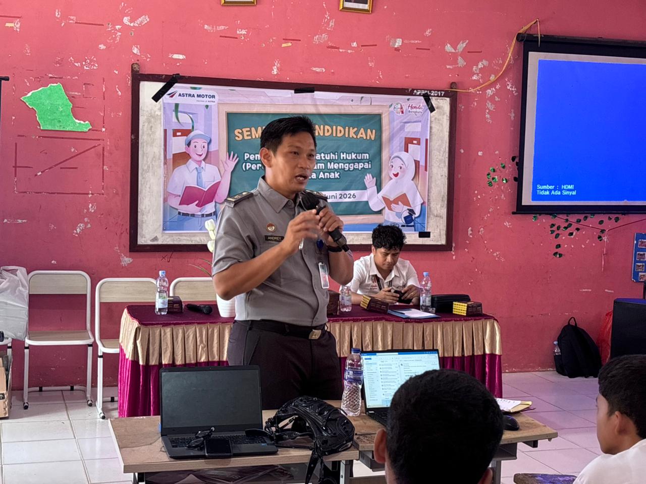 Astra Motor Bengkulu Datangi SMKN 3 Seluma, Tanamkan Sadar Hukum ke Pelajar Lewat Seminar Cita-Cita
