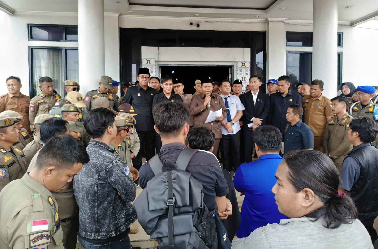 Koalisi Mahasiswa Konawe Desak Transparansi Beasiswa Rp 491,5 Juta, DPRD Janjikan RDP Verifikasi Data