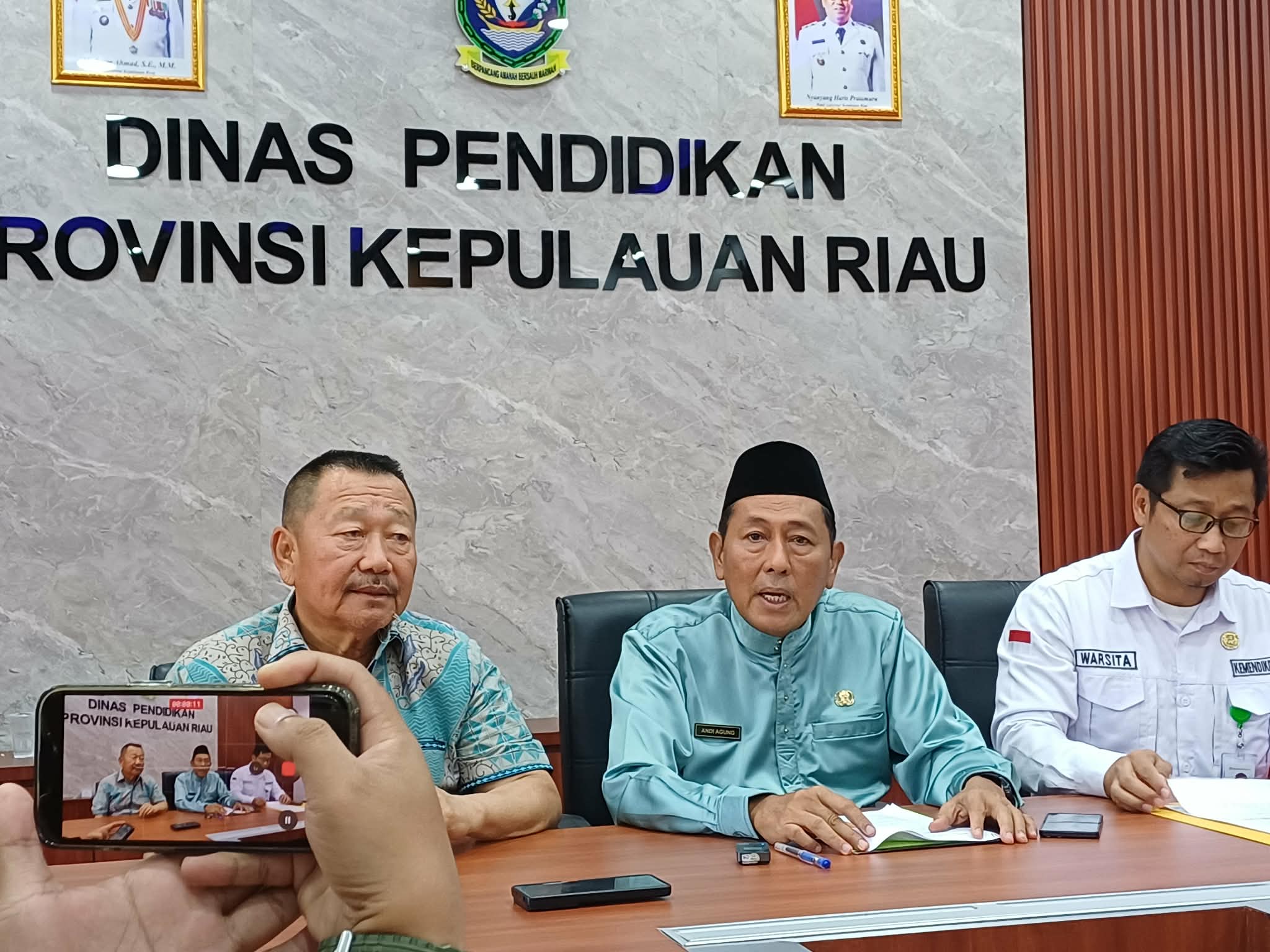 30.476 Siswa Daftar SPMB SMA/SMK di Kepri, Legislator Bobby Jayanto Minta Tak Ada Lagi Pihak Bermain