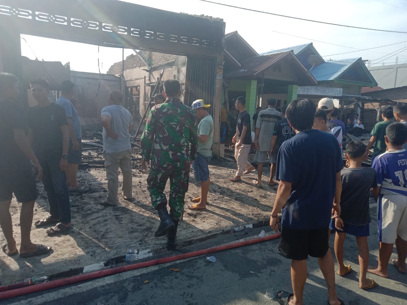 Kebakaran di Seginim Bengkulu Selatan Hanguskan Empat Rumah dan Satu Warung, Kerugian Capai Rp600 Juta