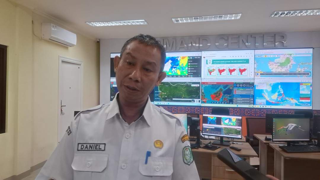 Tiga Helikopter Water Bombing Dikerahkan BPBD Kalbar Padamkan Karhutla, Satu Warga Ketapang Tewas Terjebak Asap