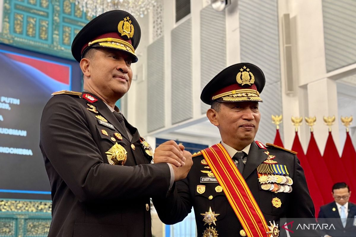 Kapolri Rotasi 19 Kapolda Sehari Setelah Dilantik, Irjen Hengki Pimpin Polda Jawa Barat