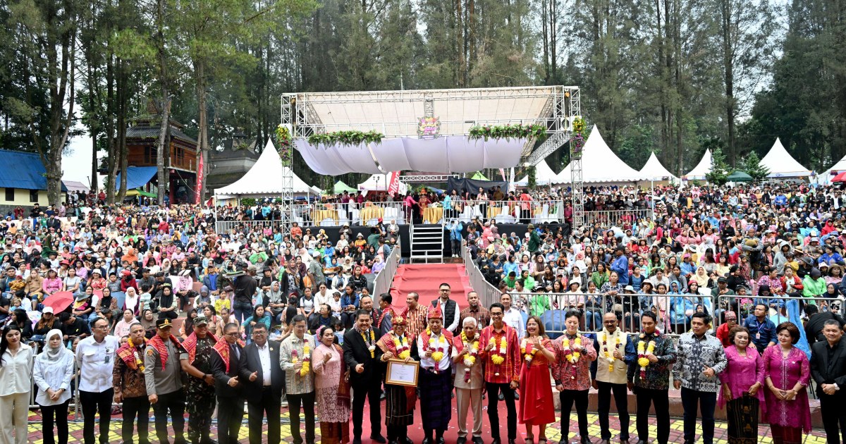 Wagub Sumut Surya Buka Festival Bunga dan Buah Karo 2026, Target Skala Internasional di Taman Mejuah-juah Berastagi