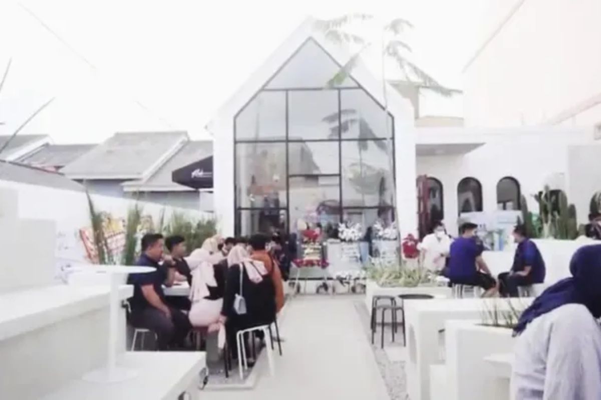 Dampak Kehadiran Kafe Instagramable di Pangkalpinang: Lebih dari Sekadar Tempat Minum Kopi
