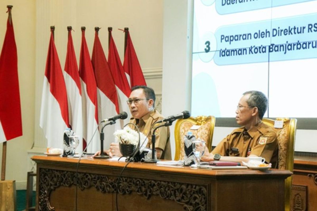 Sekda Sirajoni Pimpin Rapat Koordinasi Perangkat Daerah Banjarbaru, Soroti Parkir hingga Distribusi LPG Bersubsidi