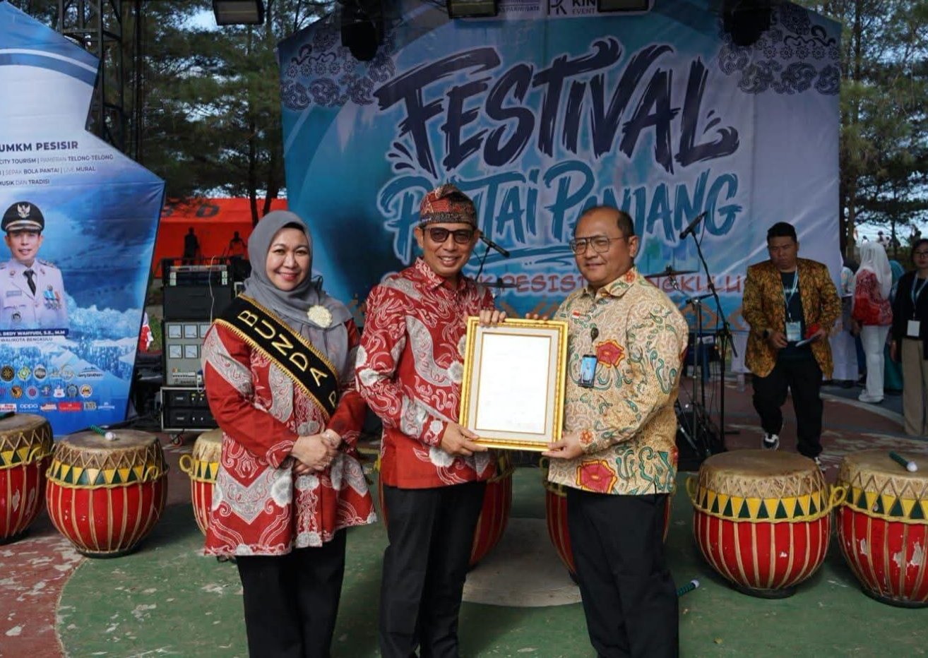 Walikota Bengkulu Kantongi Sertifikat Hak Cipta 