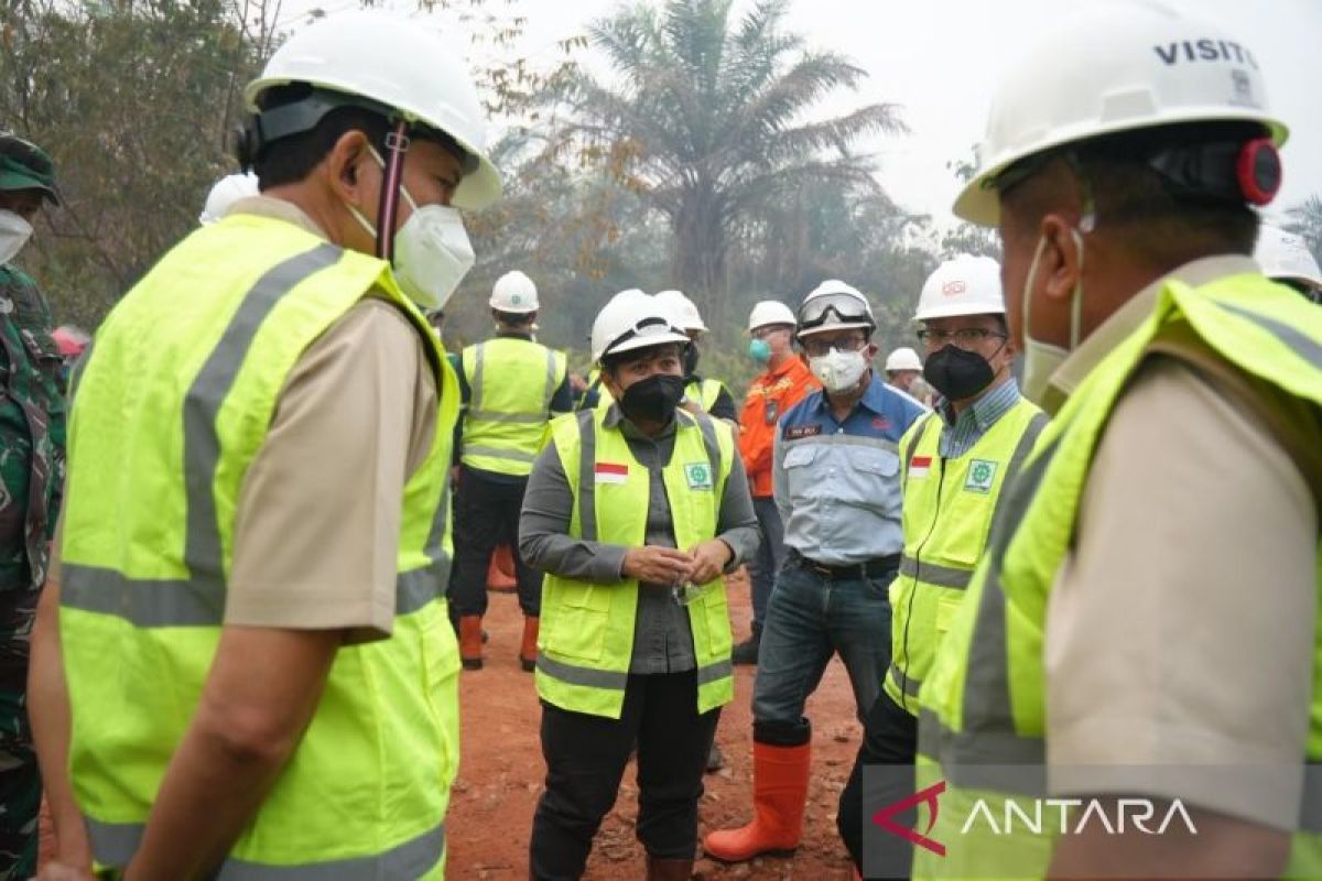 Inalum Kerahkan 60 Personel Damkar Bersertifikat dari Grup MIND ID Padamkan Karhutla di Lahan Gambut Mempawah