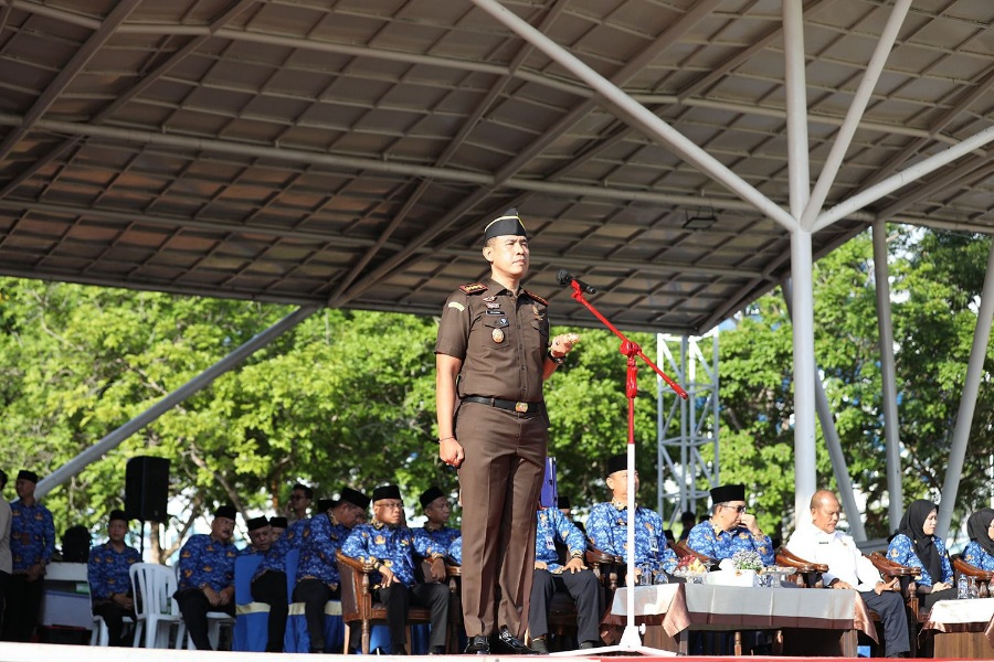 Kajari Batam I Wayan Wiradarma Pimpin Upacara 17 Haribulan, Tegaskan Perbedaan Pendapat Jangan Picu Perpecahan Bangsa