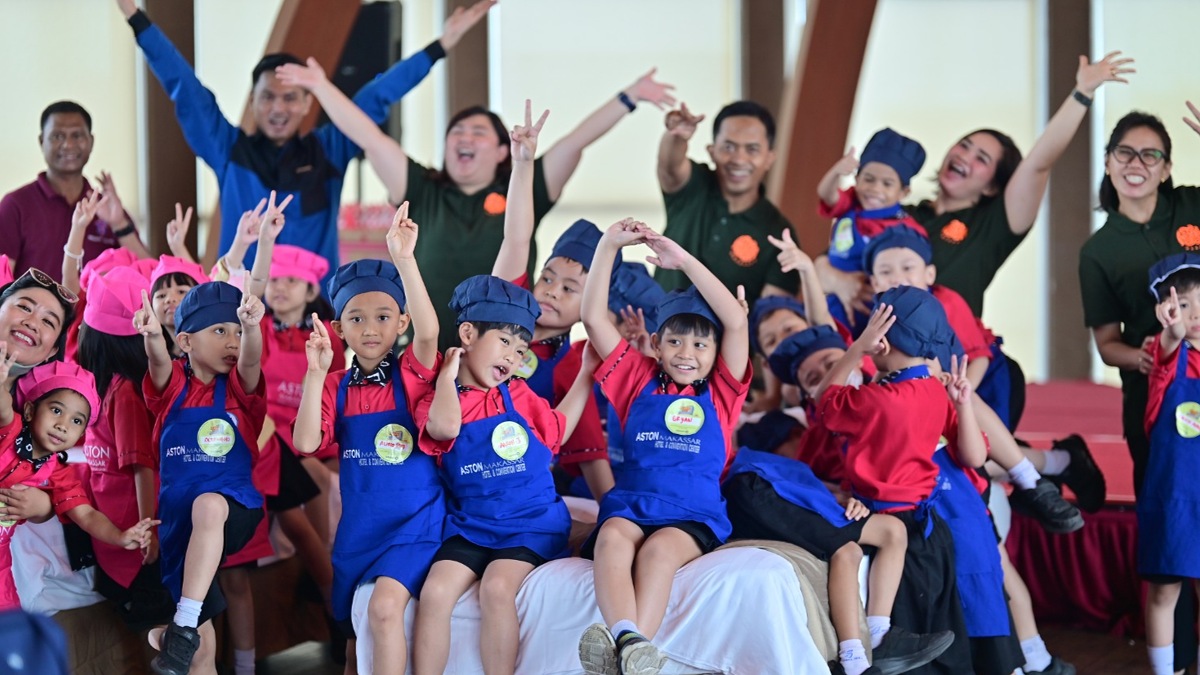 53 Murid SD di Makassar Ikuti Pelatihan Housekeeping hingga Little Chef di Aston Hotel Sambut HUT ke-14
