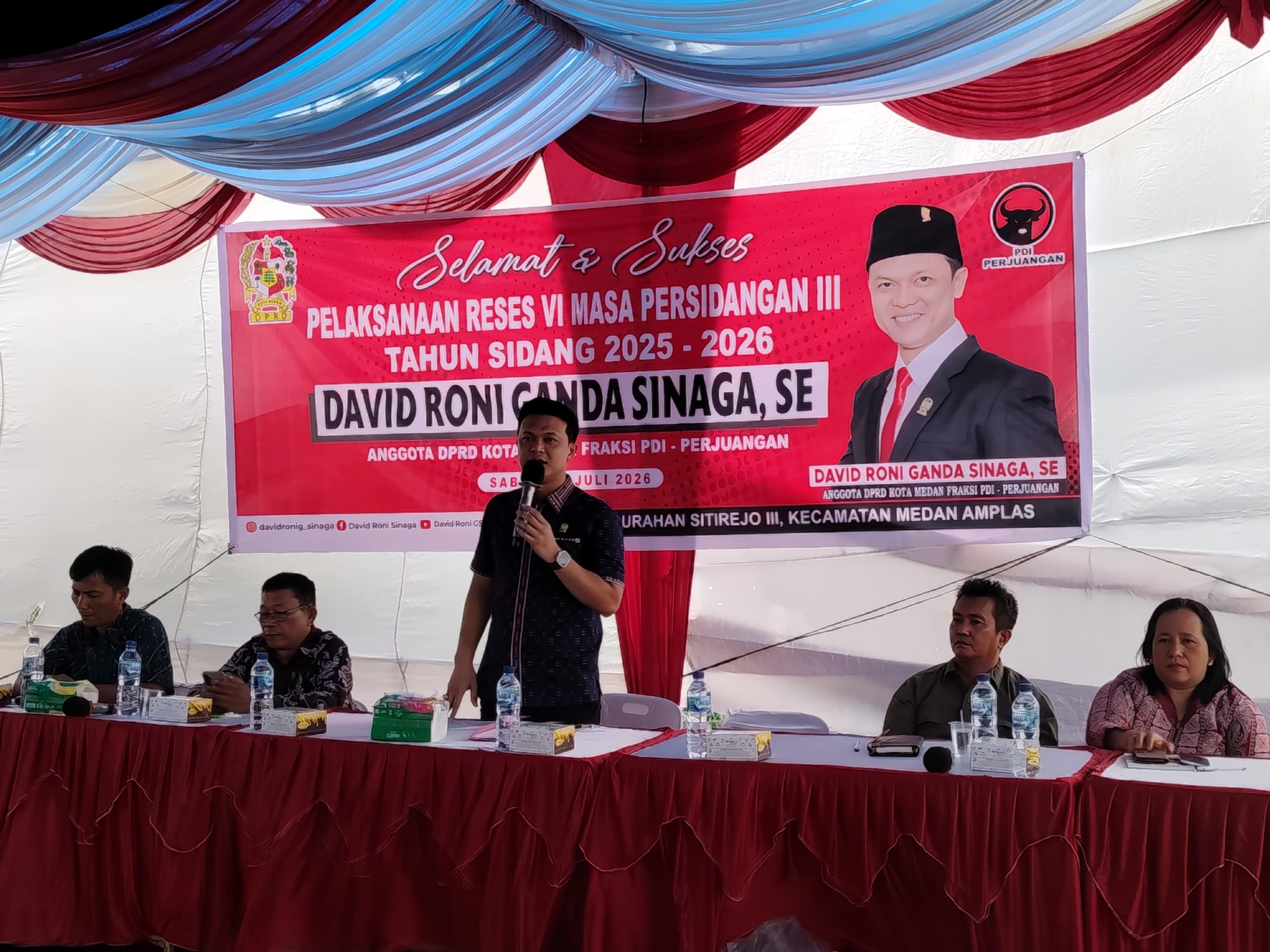 Anggota DPRD Medan David Roni Sinaga Berjanji Dorong Perbaikan Drainase Jalan Garu I yang Langganan Banjir