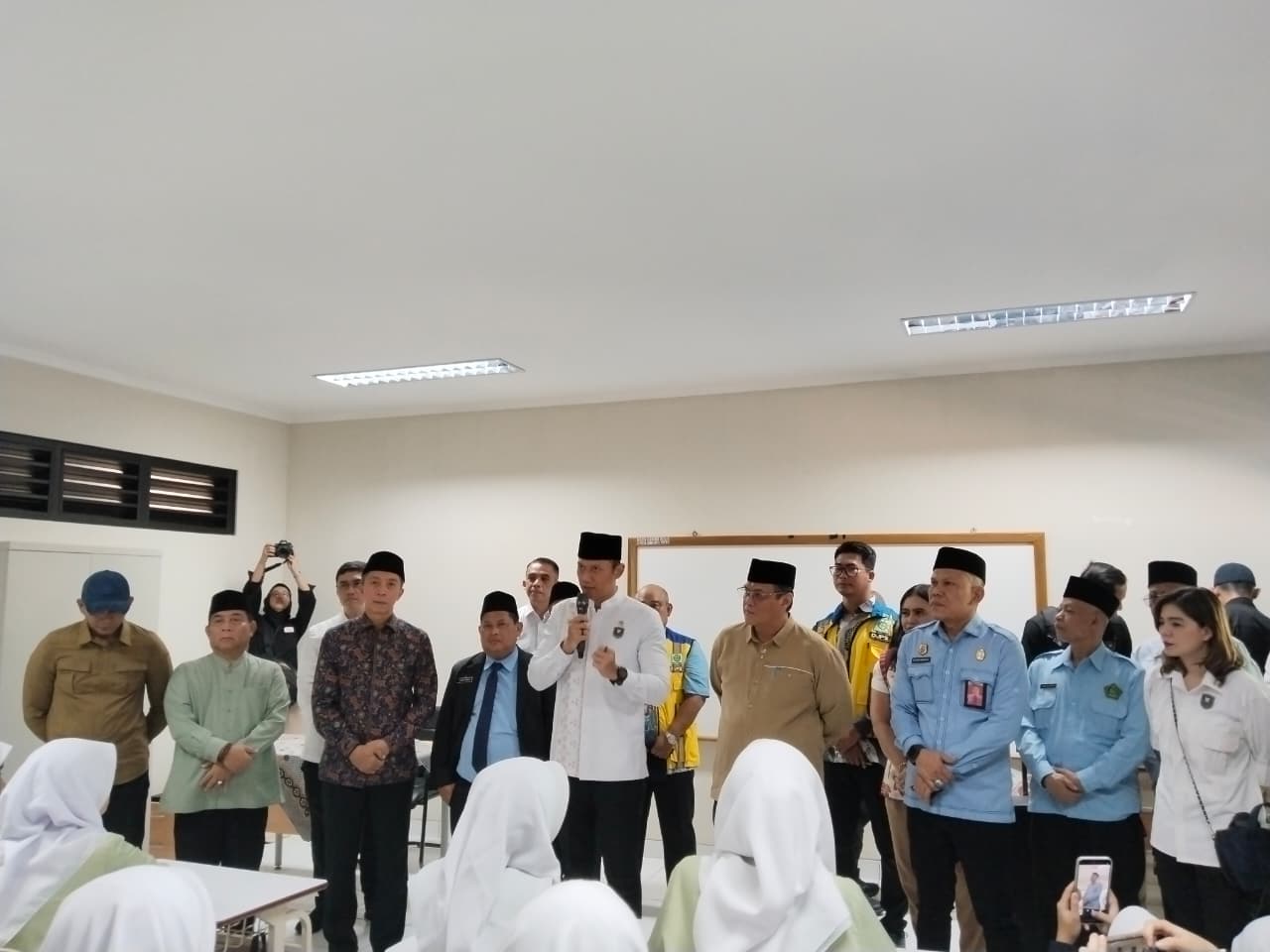 Menteri AHY Tinjau Langsung Renovasi MTsN 1 Kota Bogor, Progres Pembangunan Capai 95 Persen