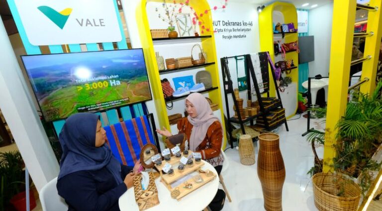 PT Vale Promosikan Anyaman Teduhu dan Sampa Konao dari Luwu Timur di Pameran Nasional Makassar, Dorong Regenerasi Pengrajin